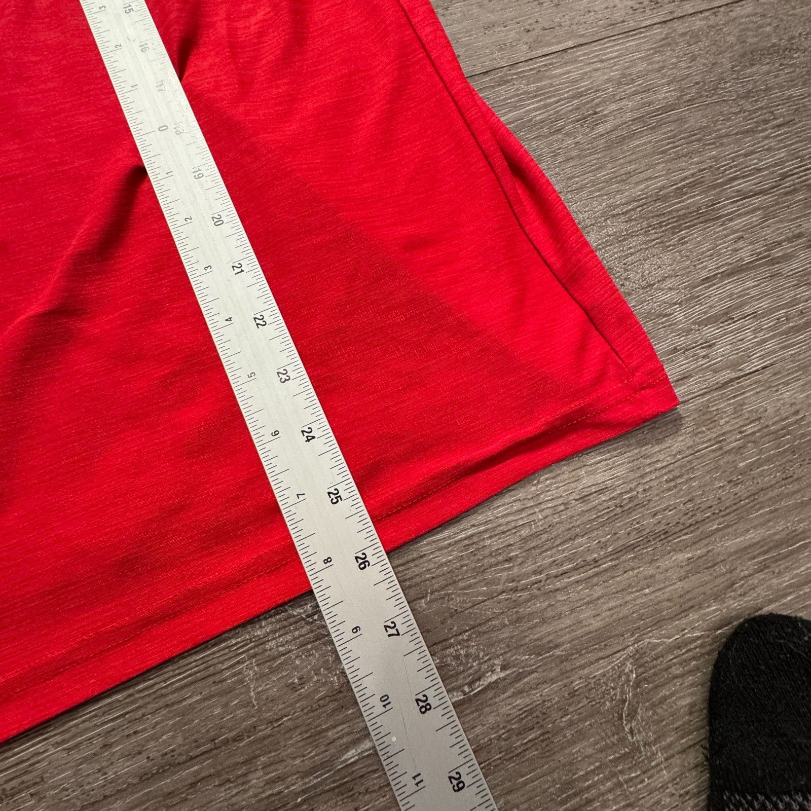 Nike Shirt Mens Medium Red Swoosh Logo Running Performance Tee Casual Outdoor