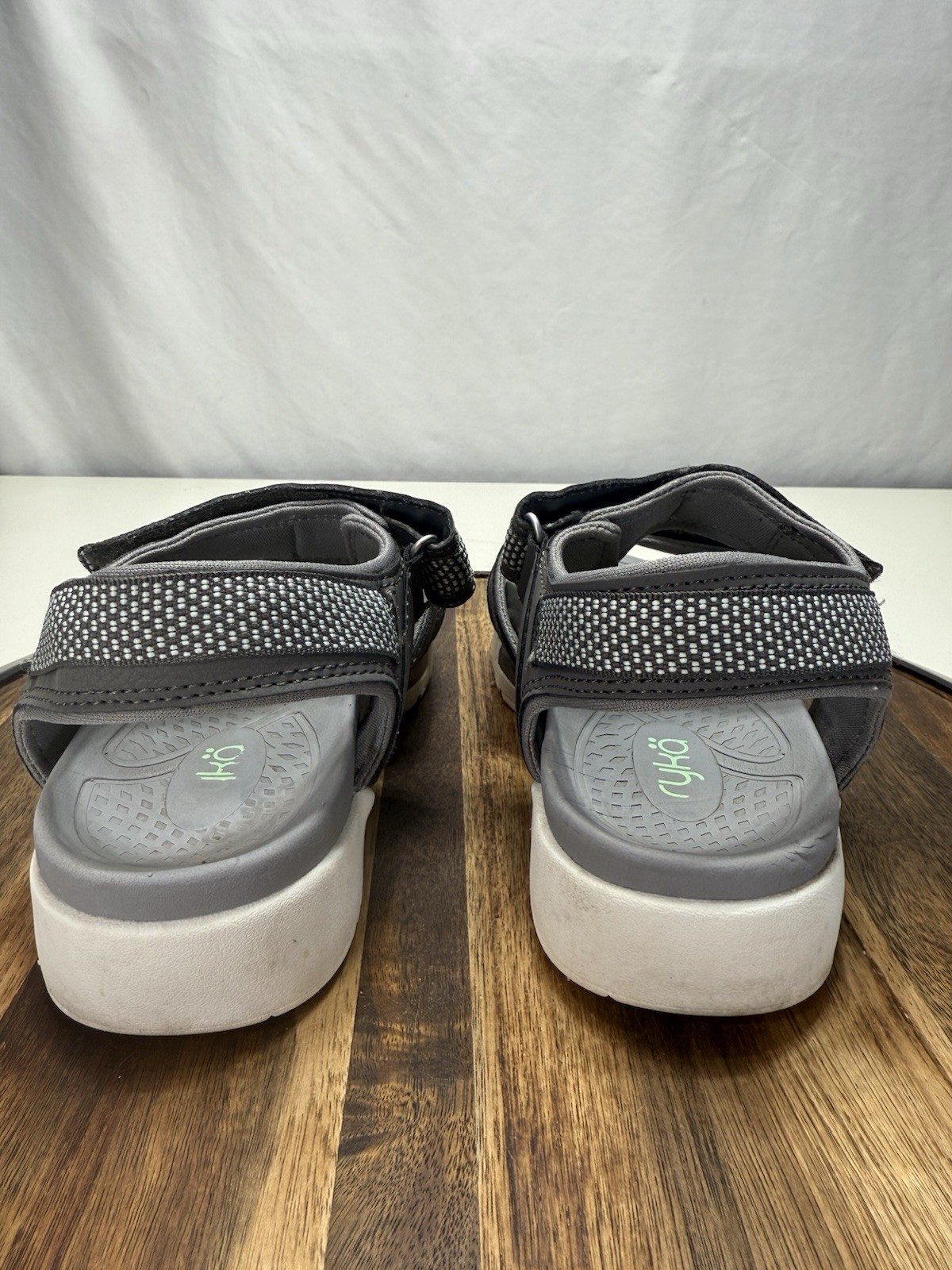 Ryka Women’s Size 6.5 W Elastic Gore Sport Sandals Rosline Charcoal