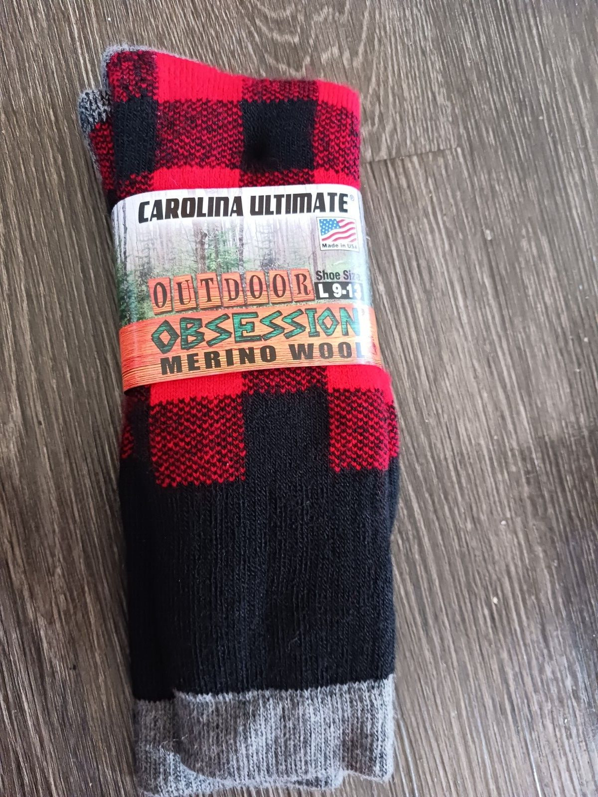 Carolina Ultimate Plaid Full Cushion Merino Wool Blend, red/black 9-13, 1 Pair