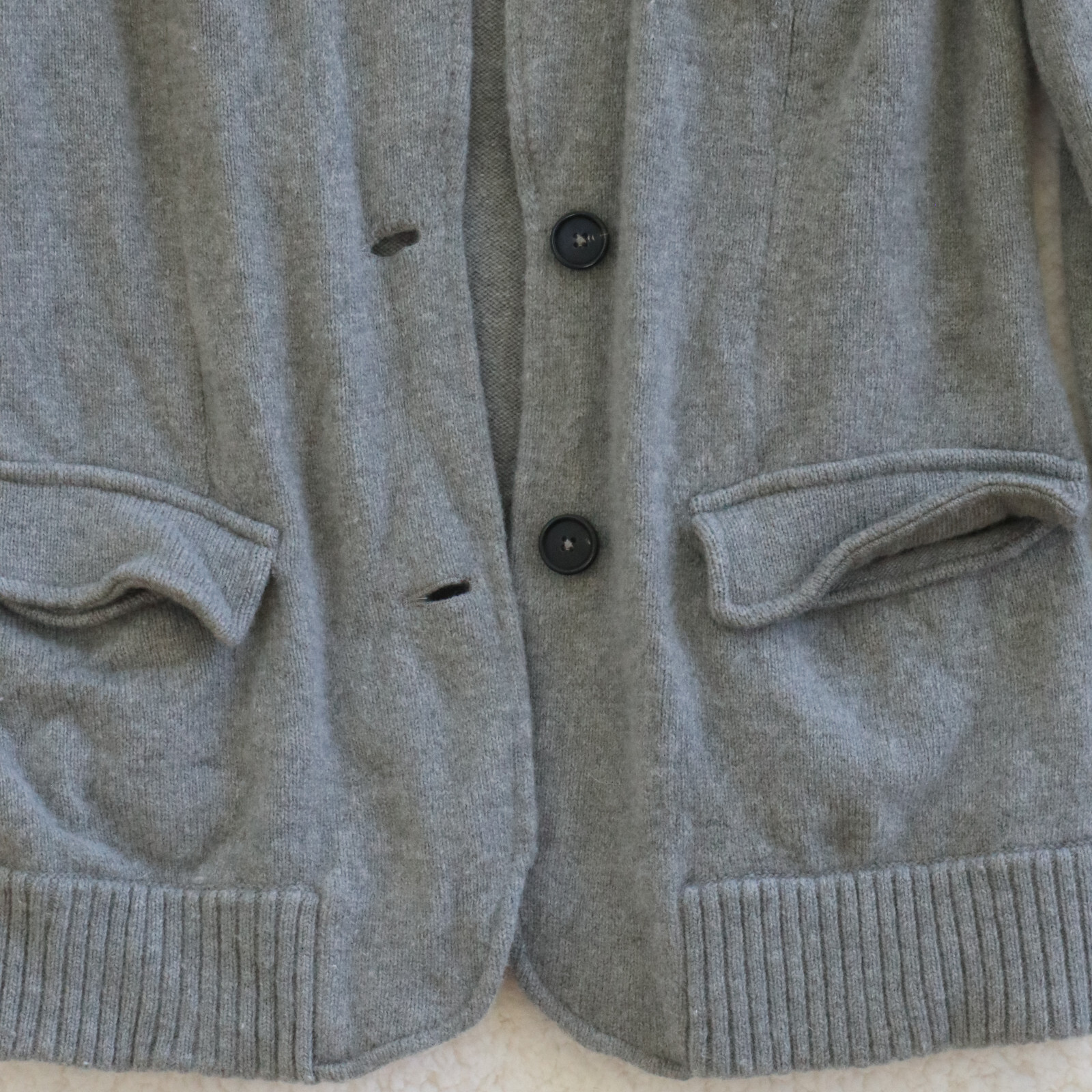 100% Merino Wool Size Small Fossil Sweater