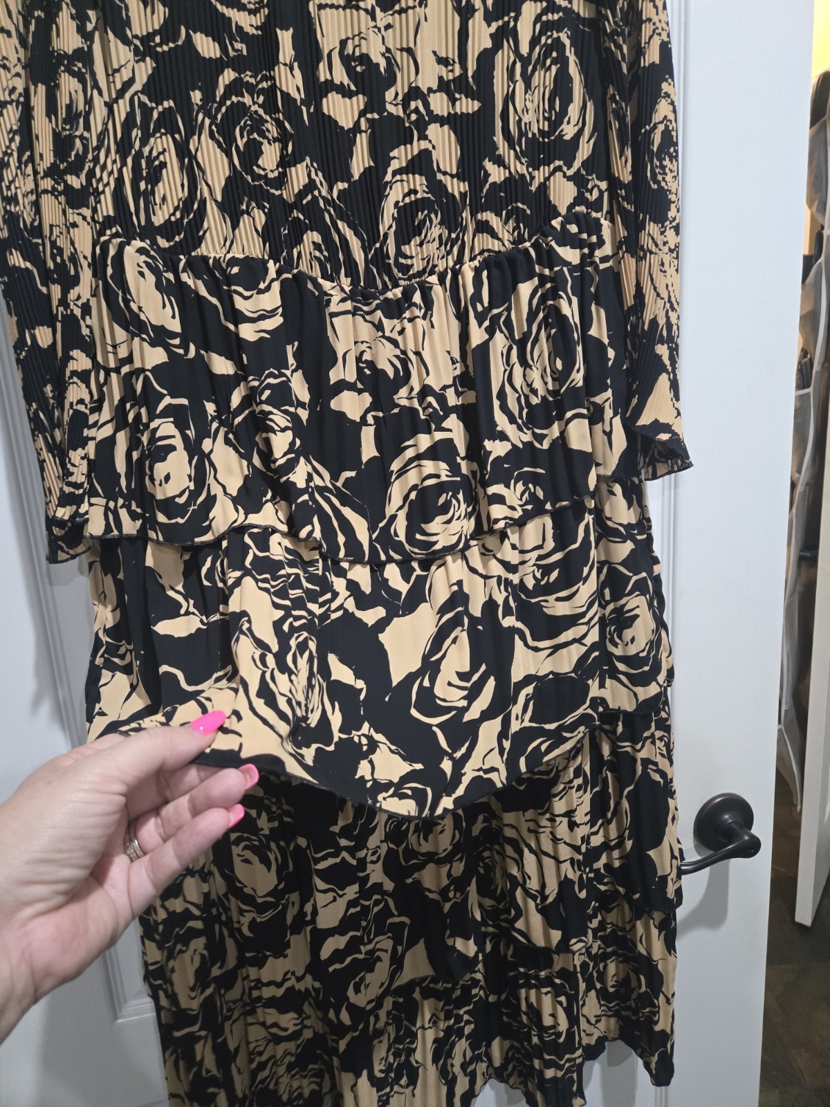 Chicos Black Label Size 14 Ruffle Tier Dress Gorgeous! Smoke Free Home