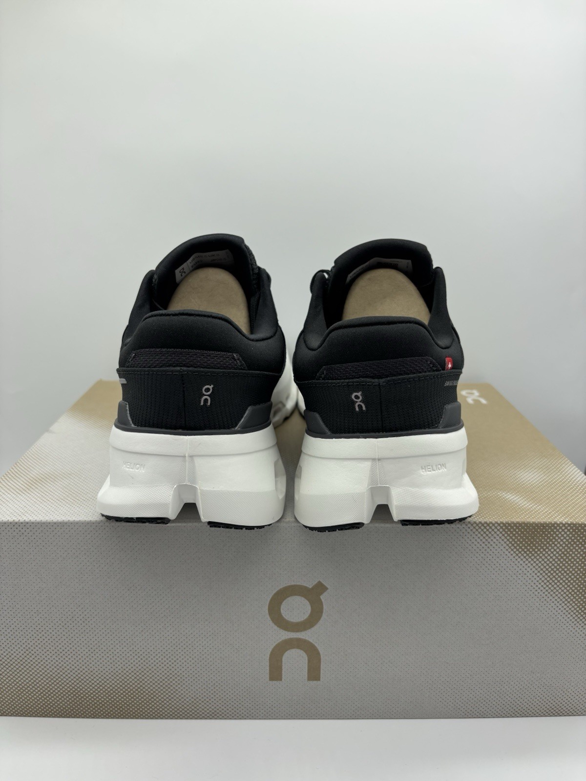 On Cloud Runner 2 Men’s Size 10