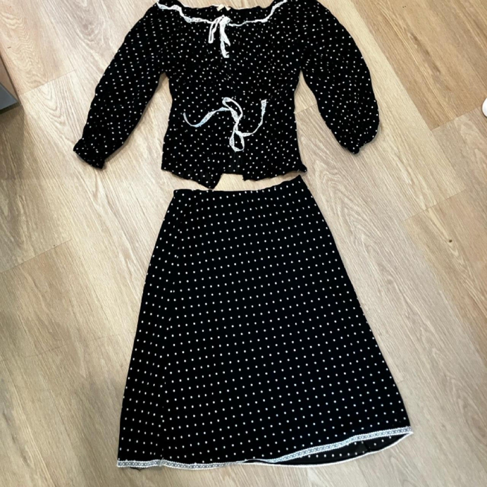 Vintage 90s y2k polka dot italian skirit set