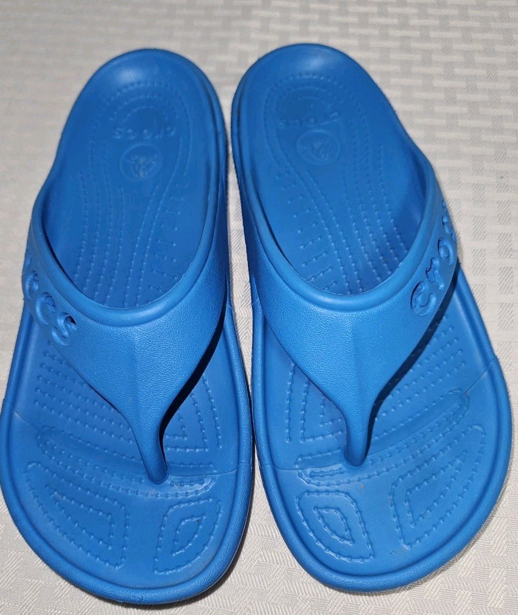 CROCS Baya Flip Flops-Unisex-Men Sz 5-Women Sz 7-EXCELLENT condition