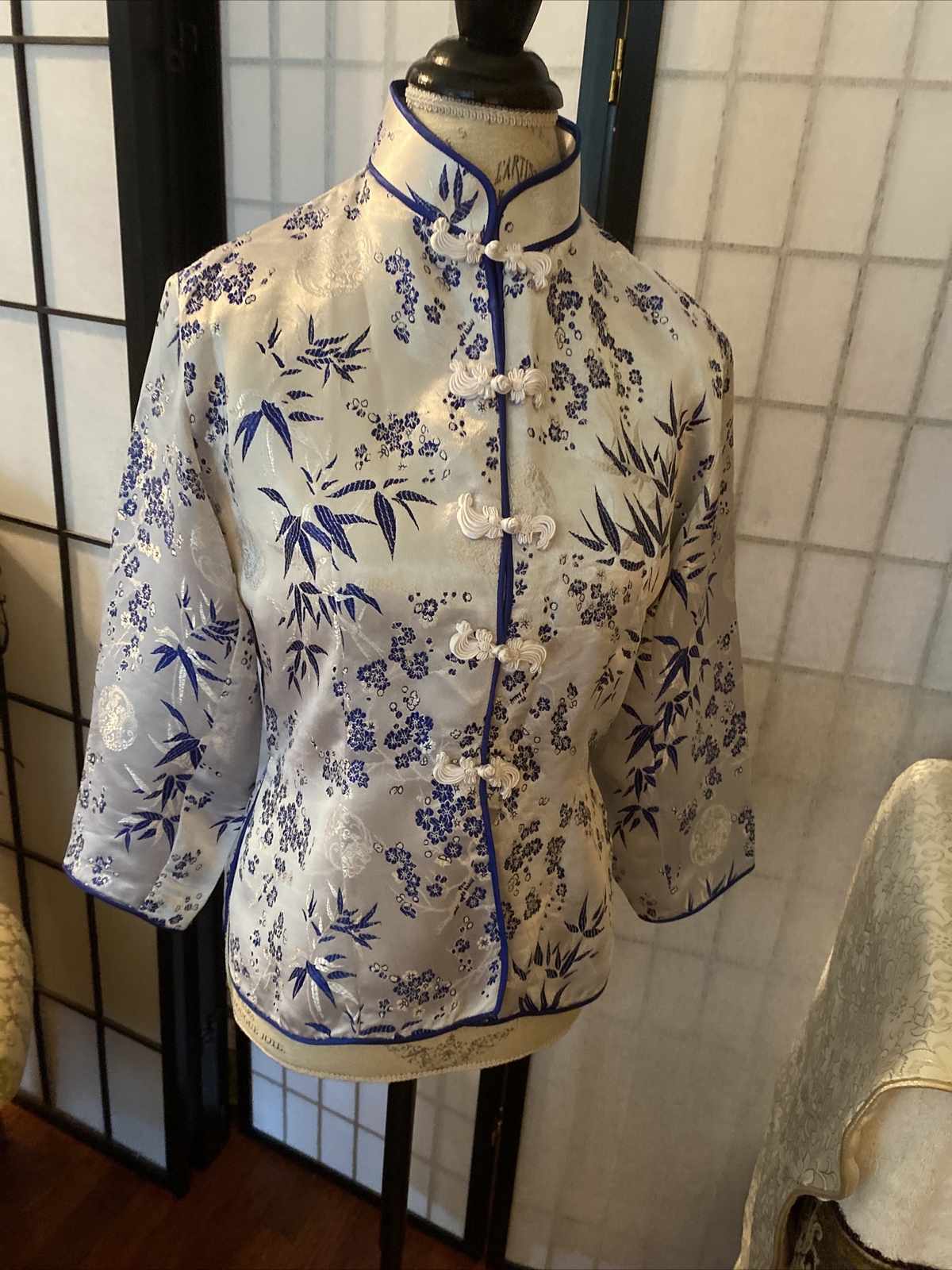 Asian Chinese-Style/Vietnamese Wom Estim. S/M Detailed Top Mandarin Col. 41 Bust