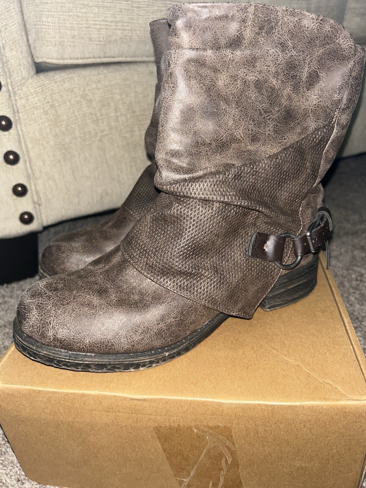 Jellypop distressed brown moto boots Women’s Size 9