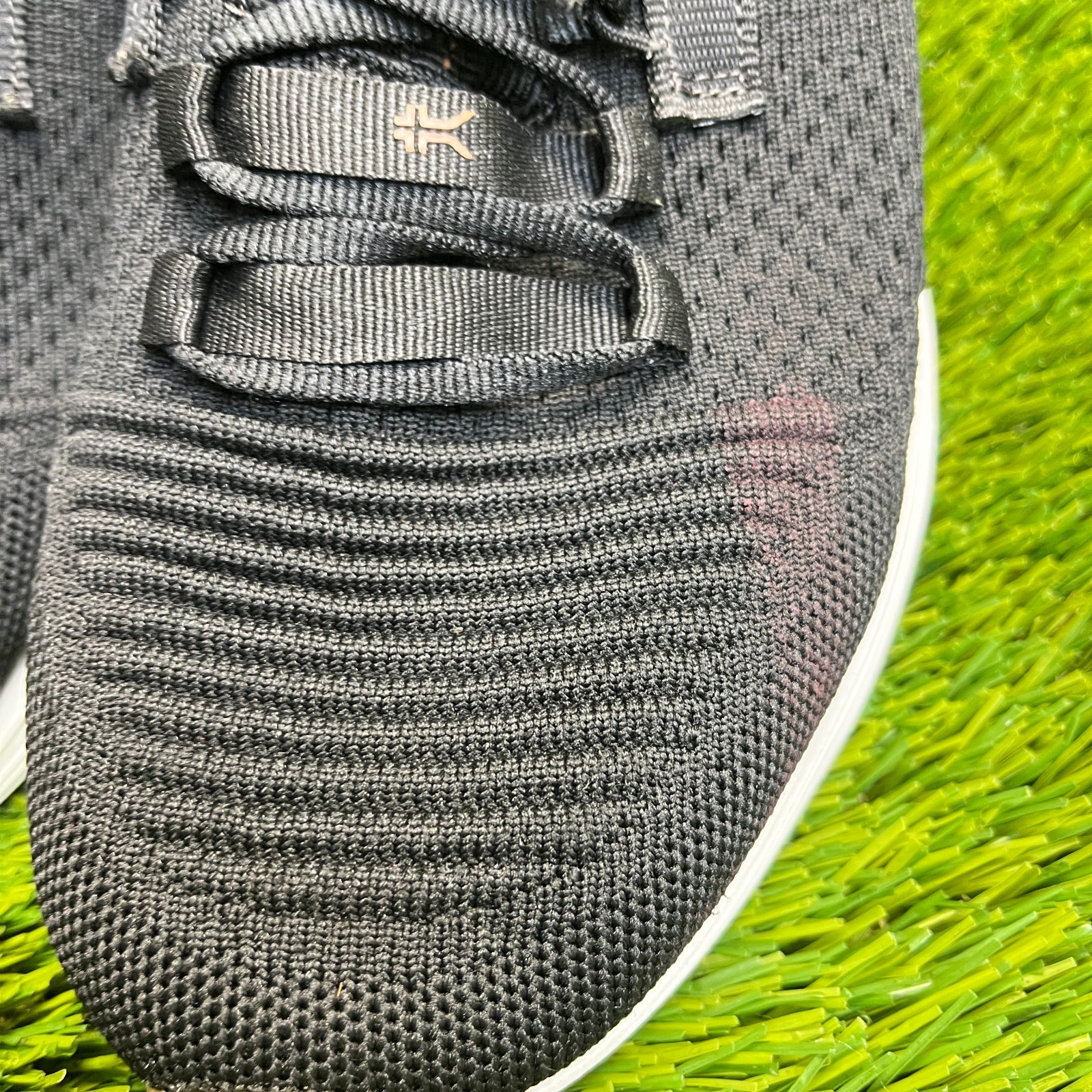 Kuru Atom 2 Womens Size 9D Black White Athletic Running Walking Shoes Sneakers