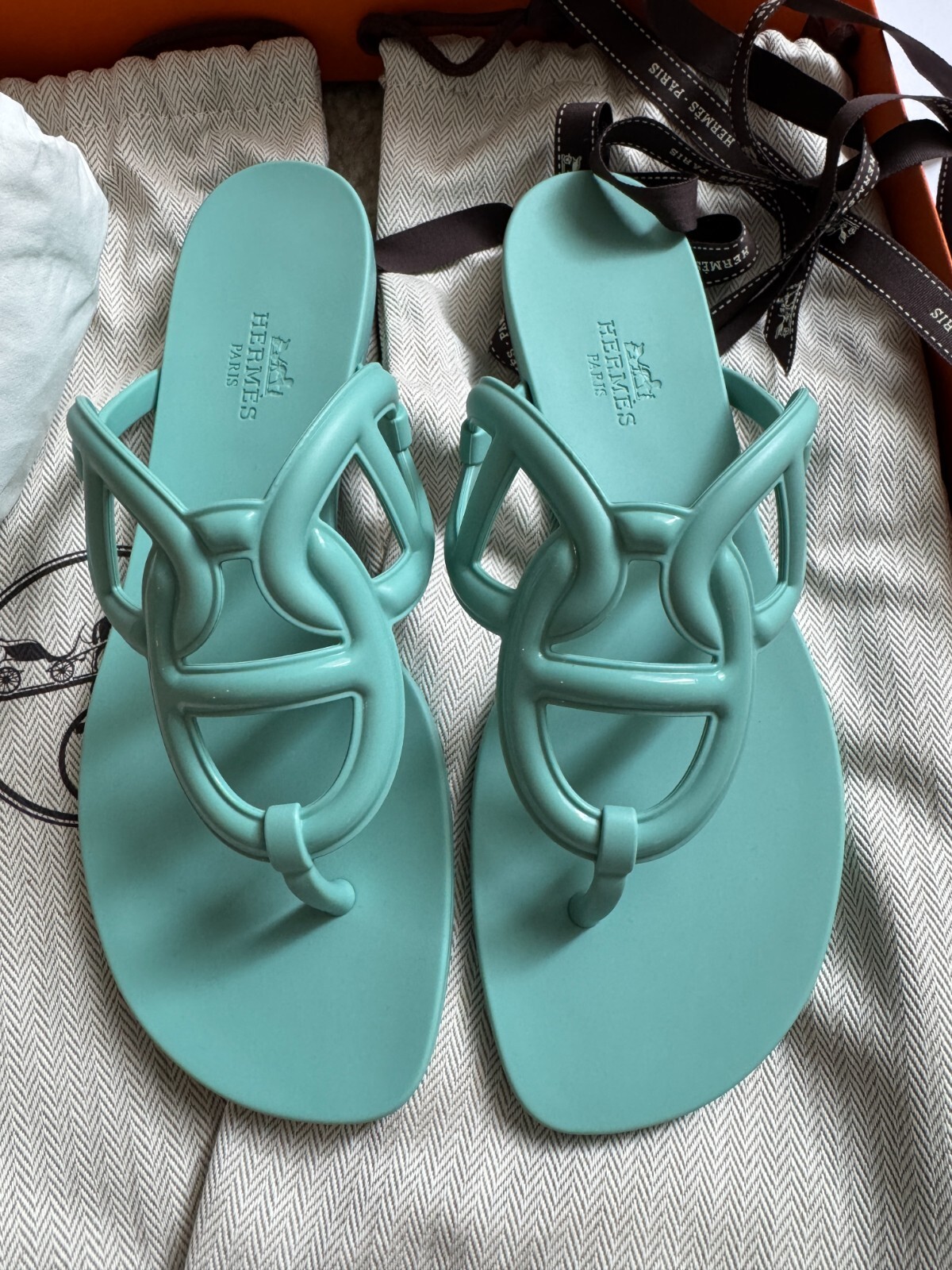 NIB HERMES Egerie Sandals Vert Embrun 6 36 Shoes Dust Bag Flip Flops Oran thongs