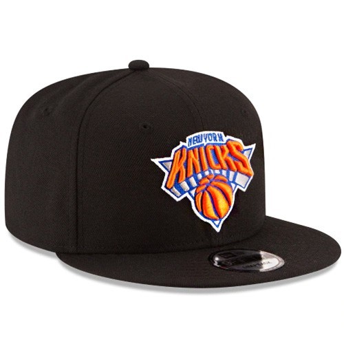 New Era New York Knicks 9Fifty Snapback Hat NBA Official Classic Solid Black Cap