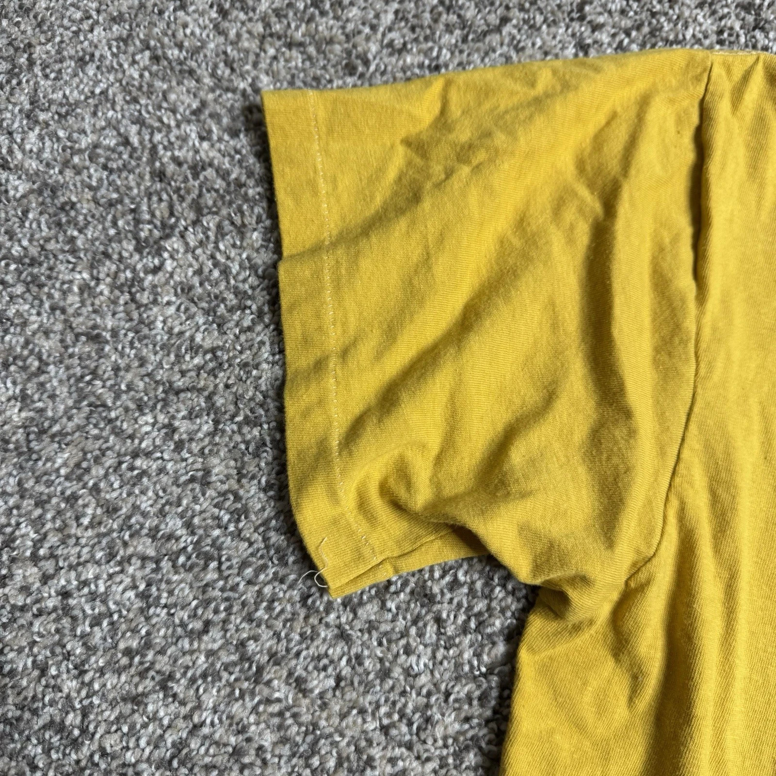 Vintage 90s Support Our Troops USA Military T Shirt Men’s Size Medium Yellow