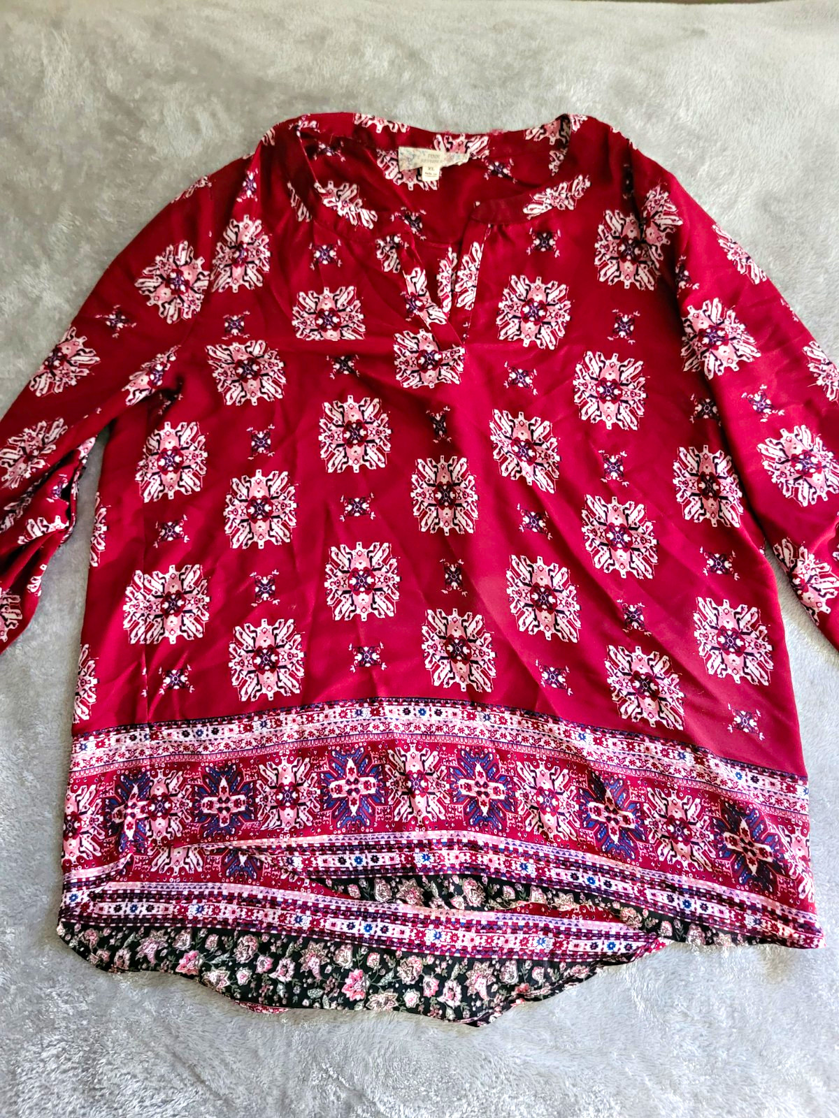 PINK REPUBLIC Women’s XL V-Neck Long Sleeve Floral Pullover Blouse, Red