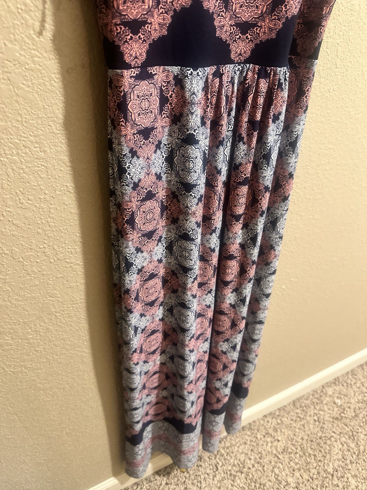 Wisp Blue Pink White Geometric Halter Sleeveless Maxi Dress Rayon Size 4