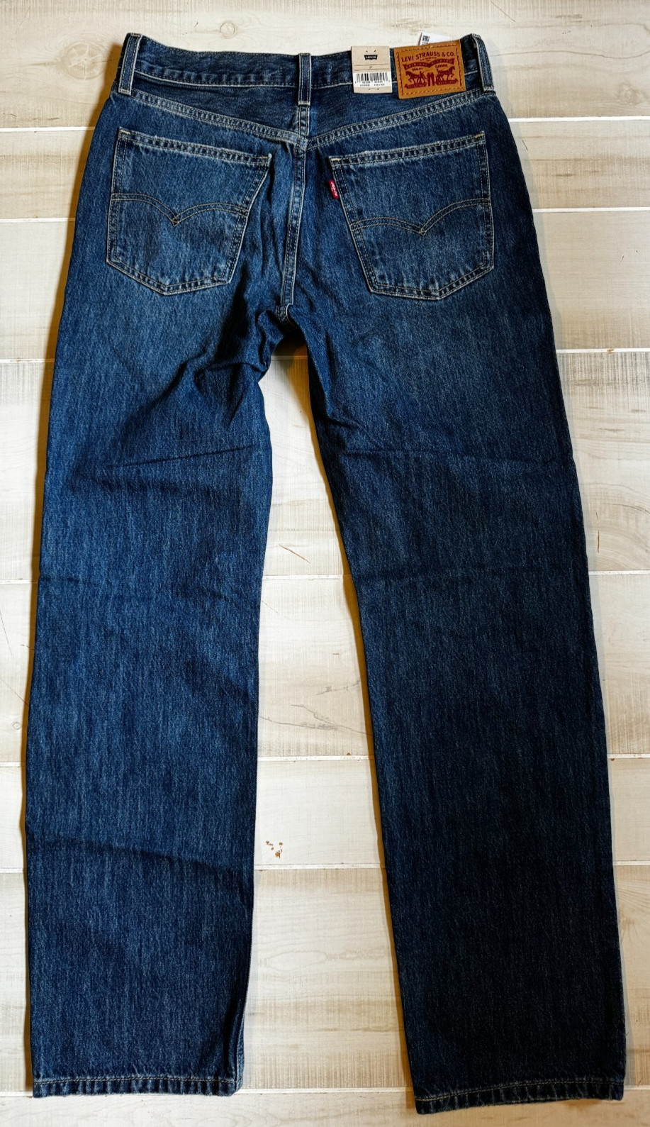 Levi’s Low Pro Straight leg distressed denim jeans size 27 women’s 31″ ins nwt