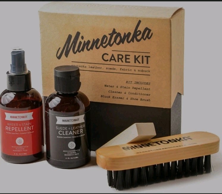 Minnetonka Shoe Care Kit 4 Pieces