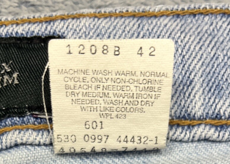 90’s Jeans Levi’s 540 Made in USA Brown Tab Light Wash Distressed Denim Sz 40X30