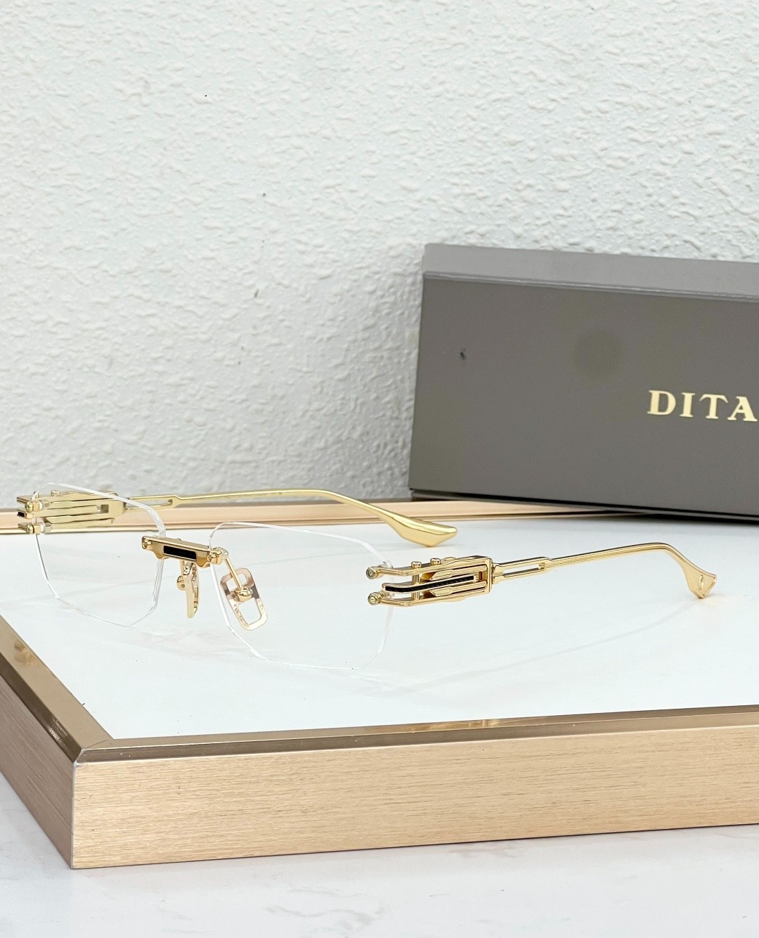 DITA SUNGLASSES MEN MODEL：DTX198-A SIZE:59口13-142 -NEW