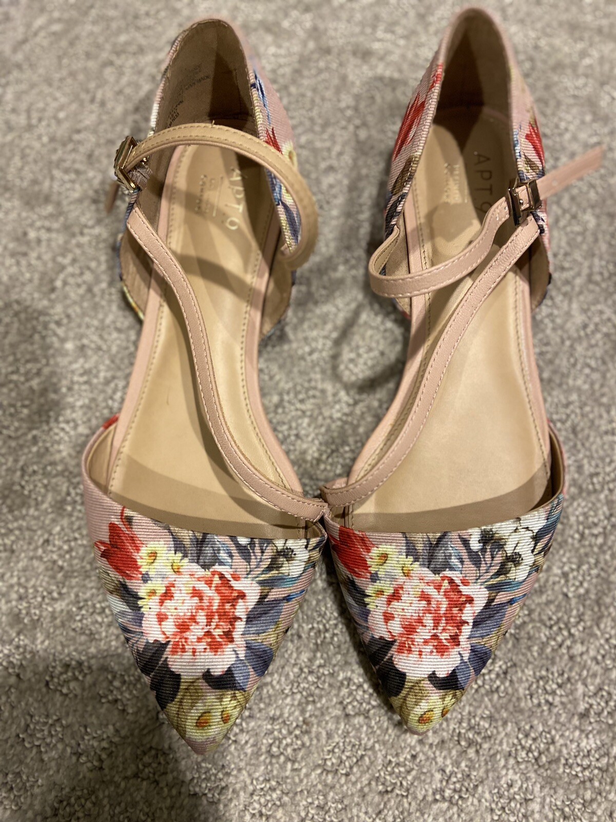 Apt.9 Defined Comfort Lovely Pink Floral Ribbed Fabric Strappy ankle strap 9