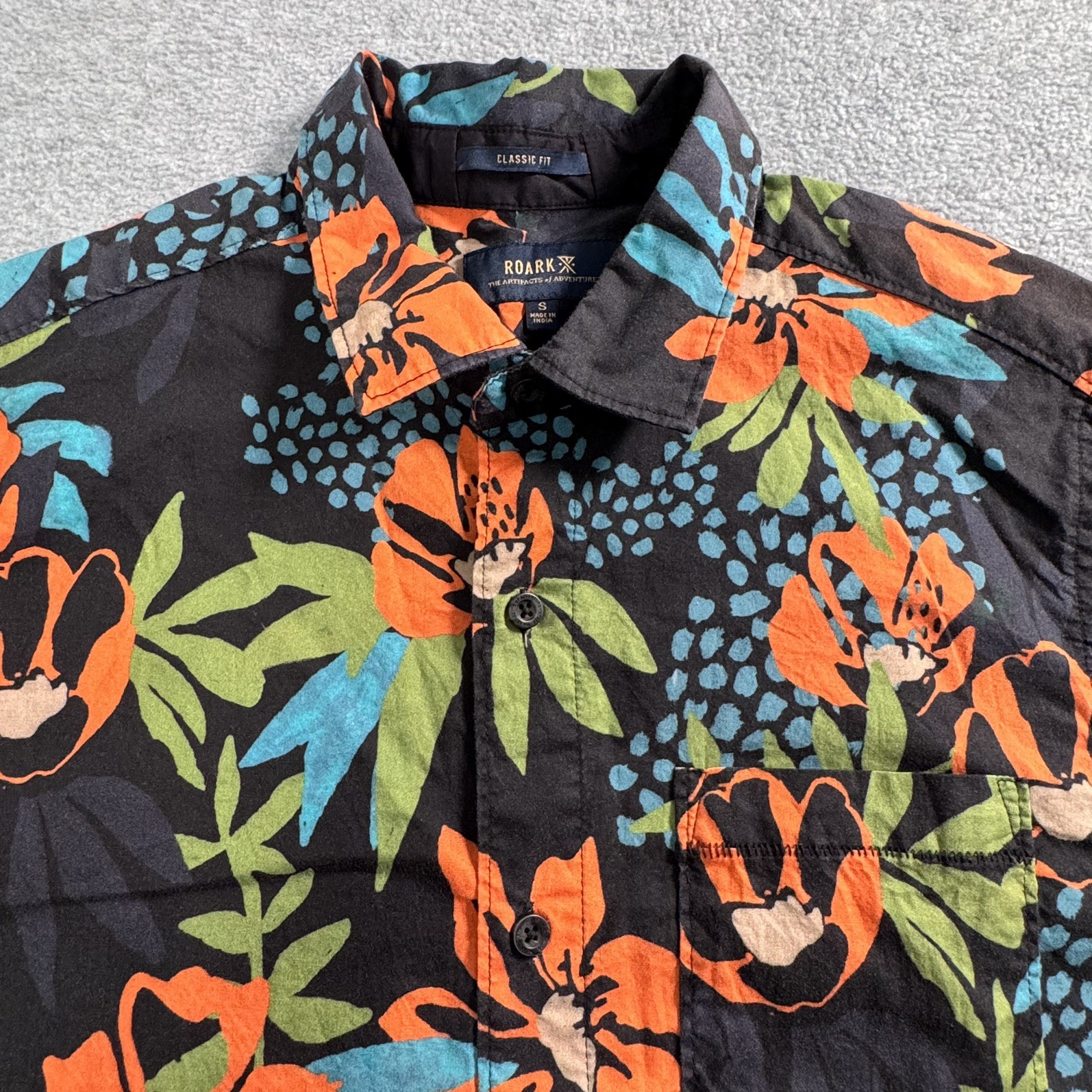 Roark Men’s Shirt Small Tropical Floral Classic Short Sleeve Button Up Outdoors