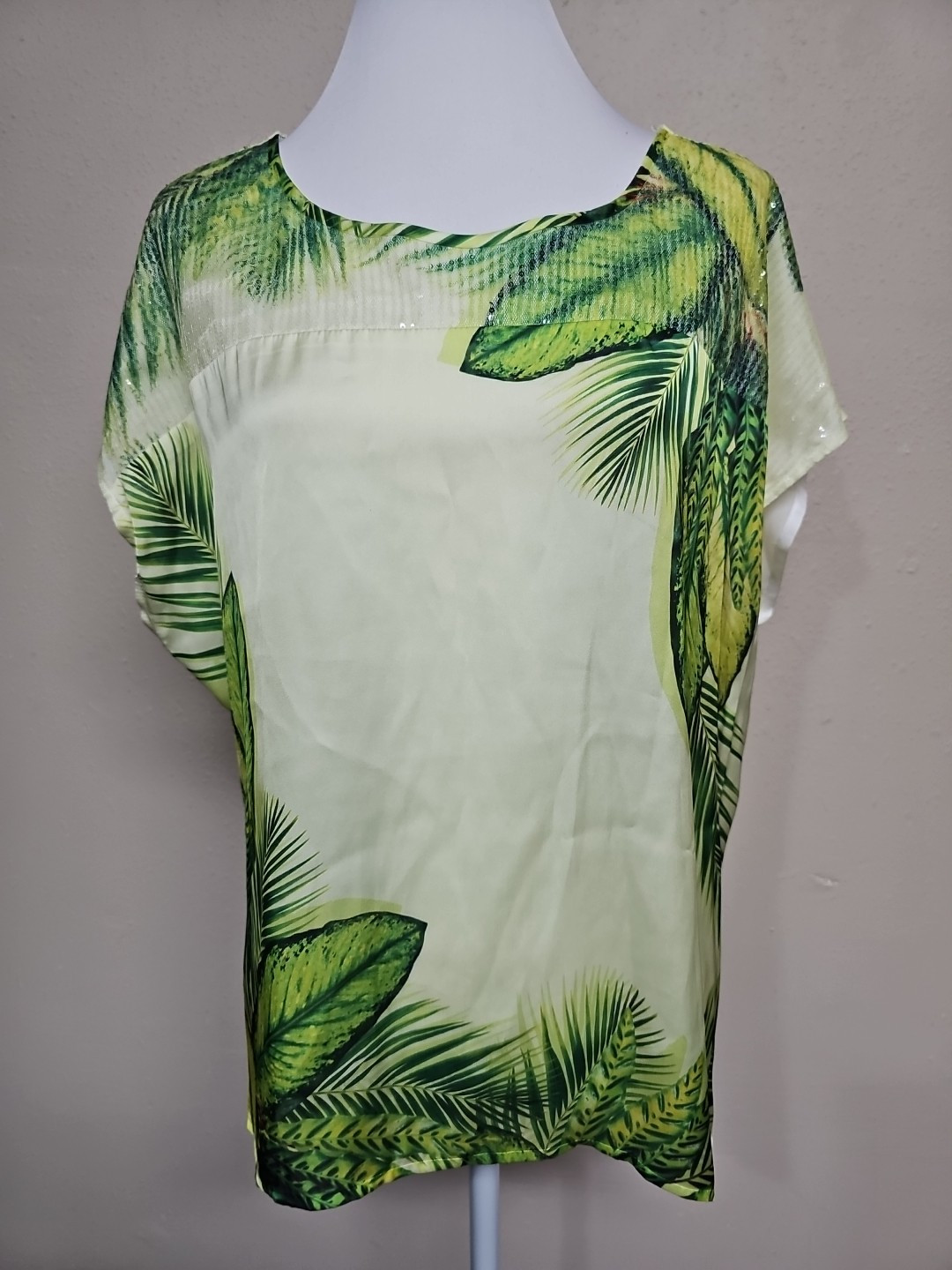 NWT NUE OPTIONS Women’s Blouse Short Sleeve Round Neck Green Polyester.Size XL