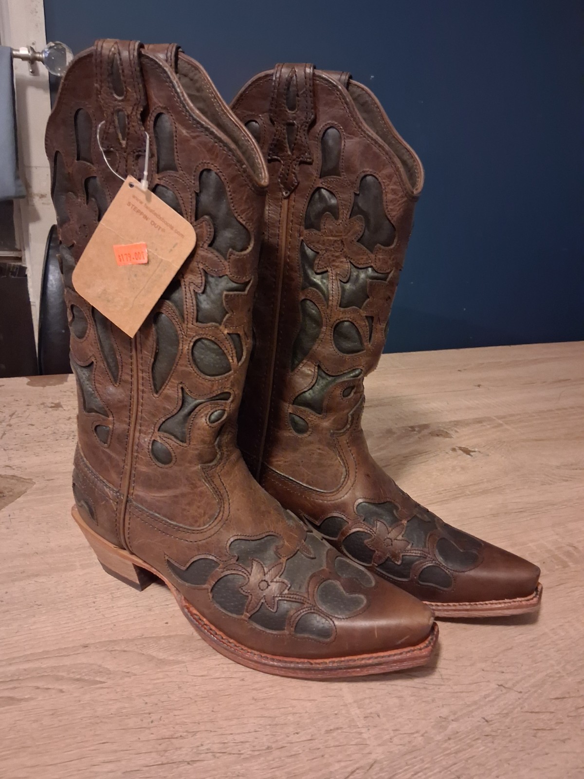 Twisted X Women’s Steppin’ Out Cowboy Boots Stars, F-Toe Sz 7.5 NIB
