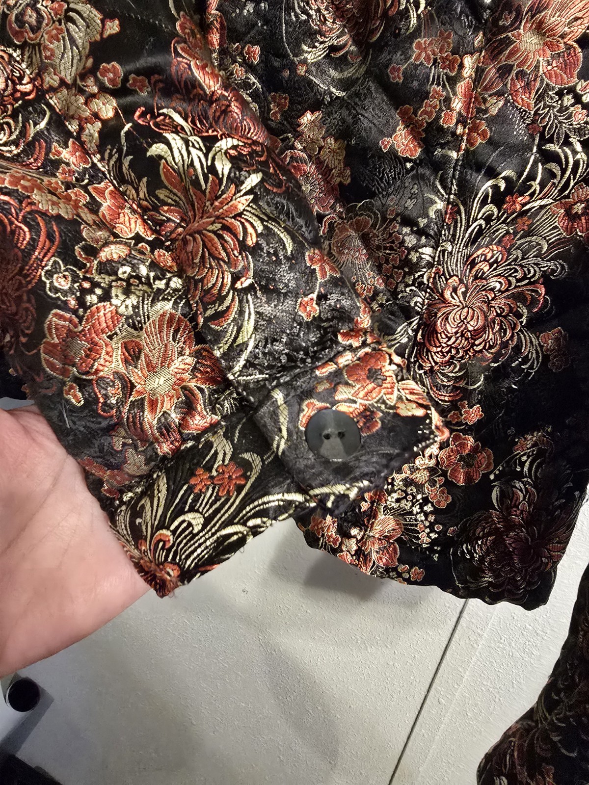 Chico’s Size 3 Quilted Floral Brocade Jacket XL Black Red Gold Metallic Zip Up