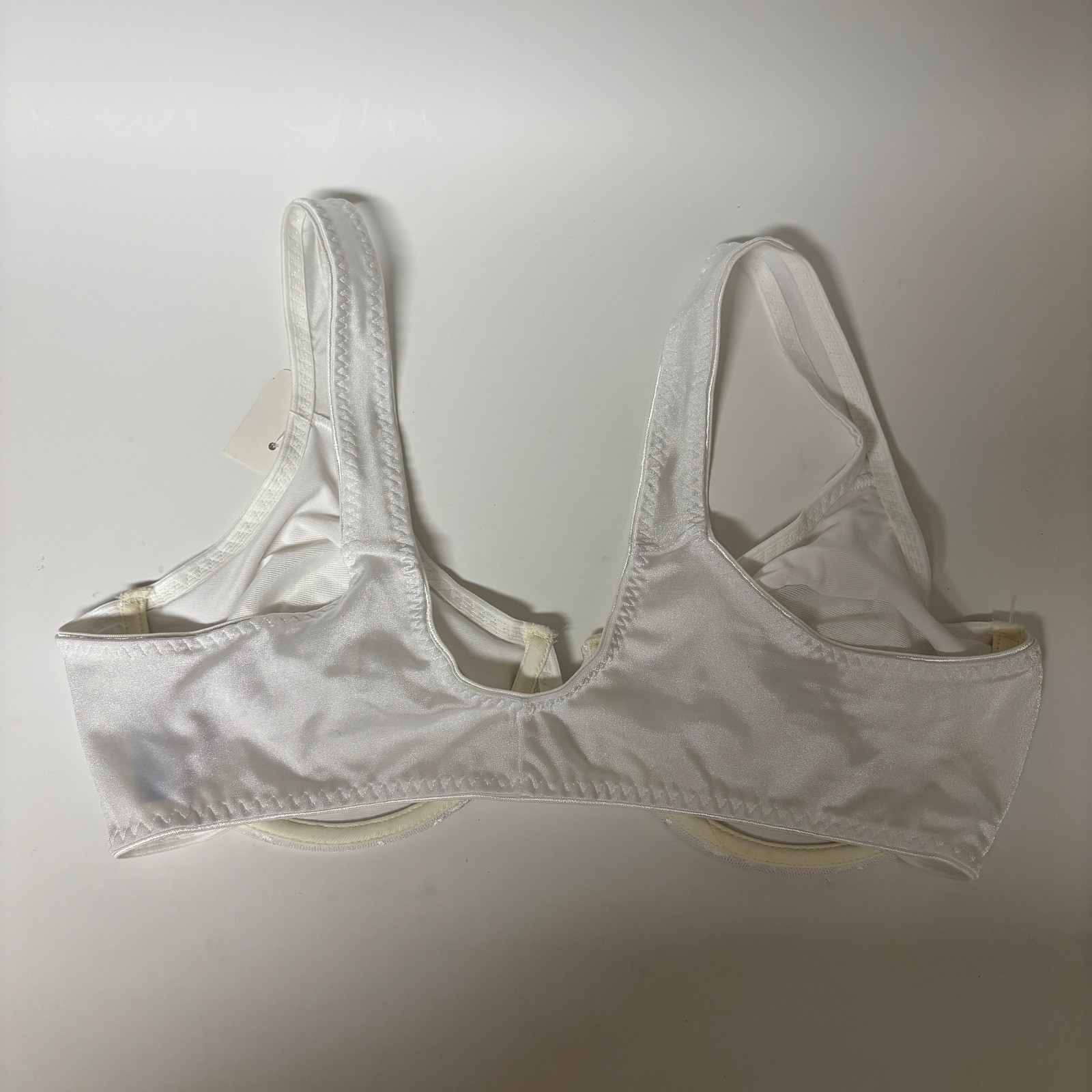 VTG Bestform White Floral Lace Front Close Underwire Bra 38C Style 5000653 NWT