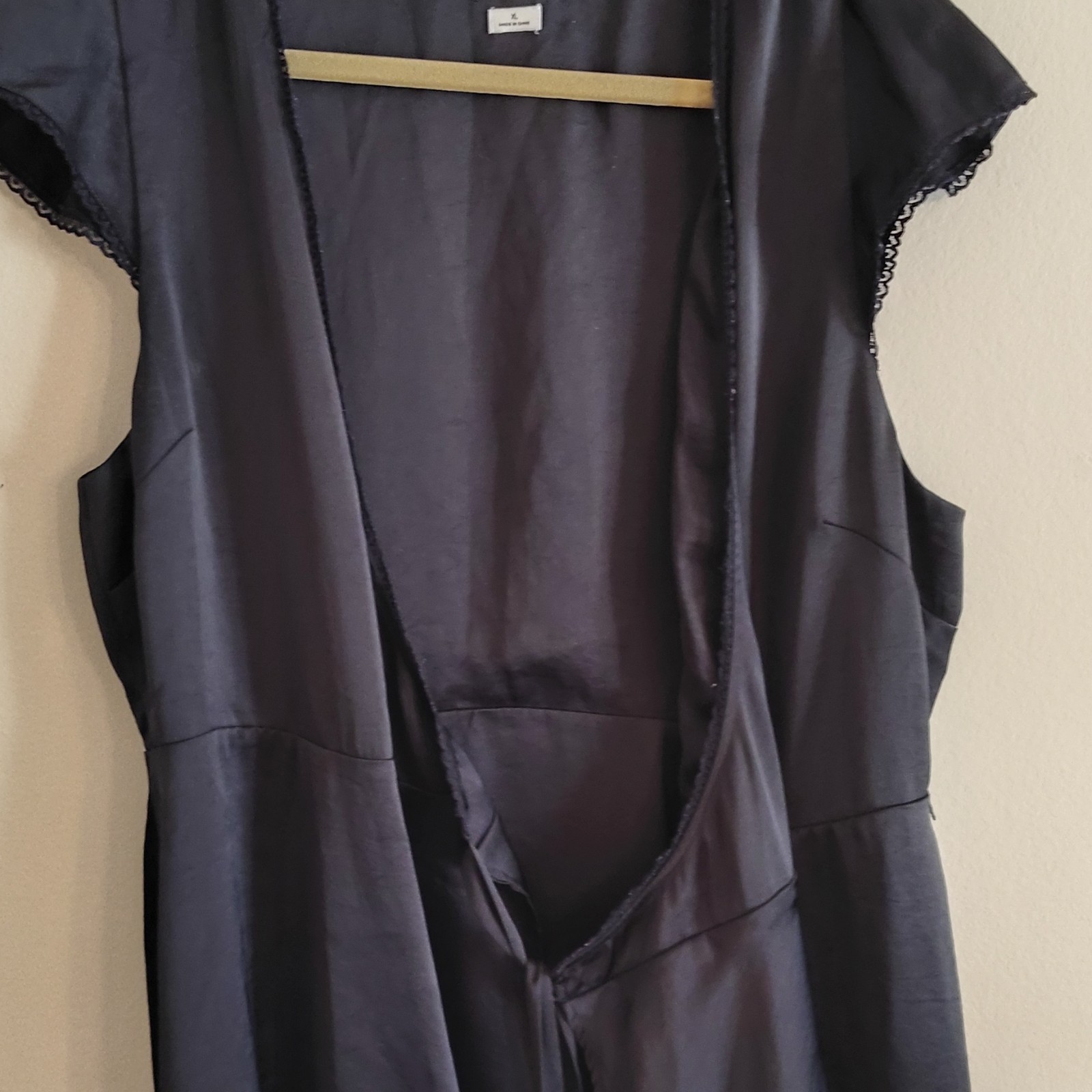 Wilfred Solid Black Wrap Dress V-Neck Sleeveless Lace Trim Knee Length XL