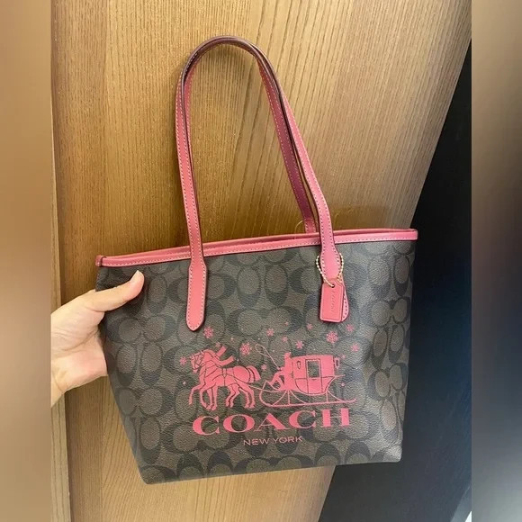 COACH Women’s Tote Bag