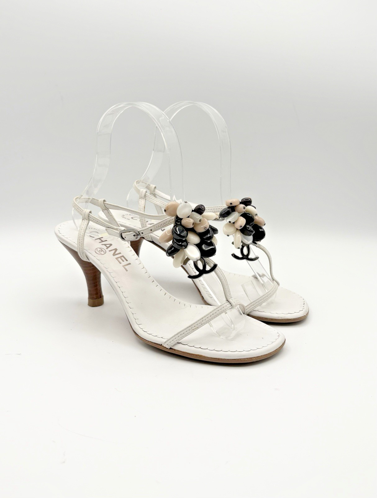 Chanel White Leather T Strap Sandals Beaded Accent CC Logo Vintage Size EU 36.5