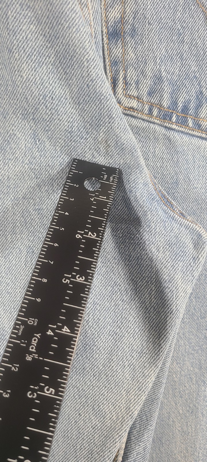 Vintage 1998 Levi’s 560 Women’s Size 14 Reg M Loose Fit Made in USA Blue Denim