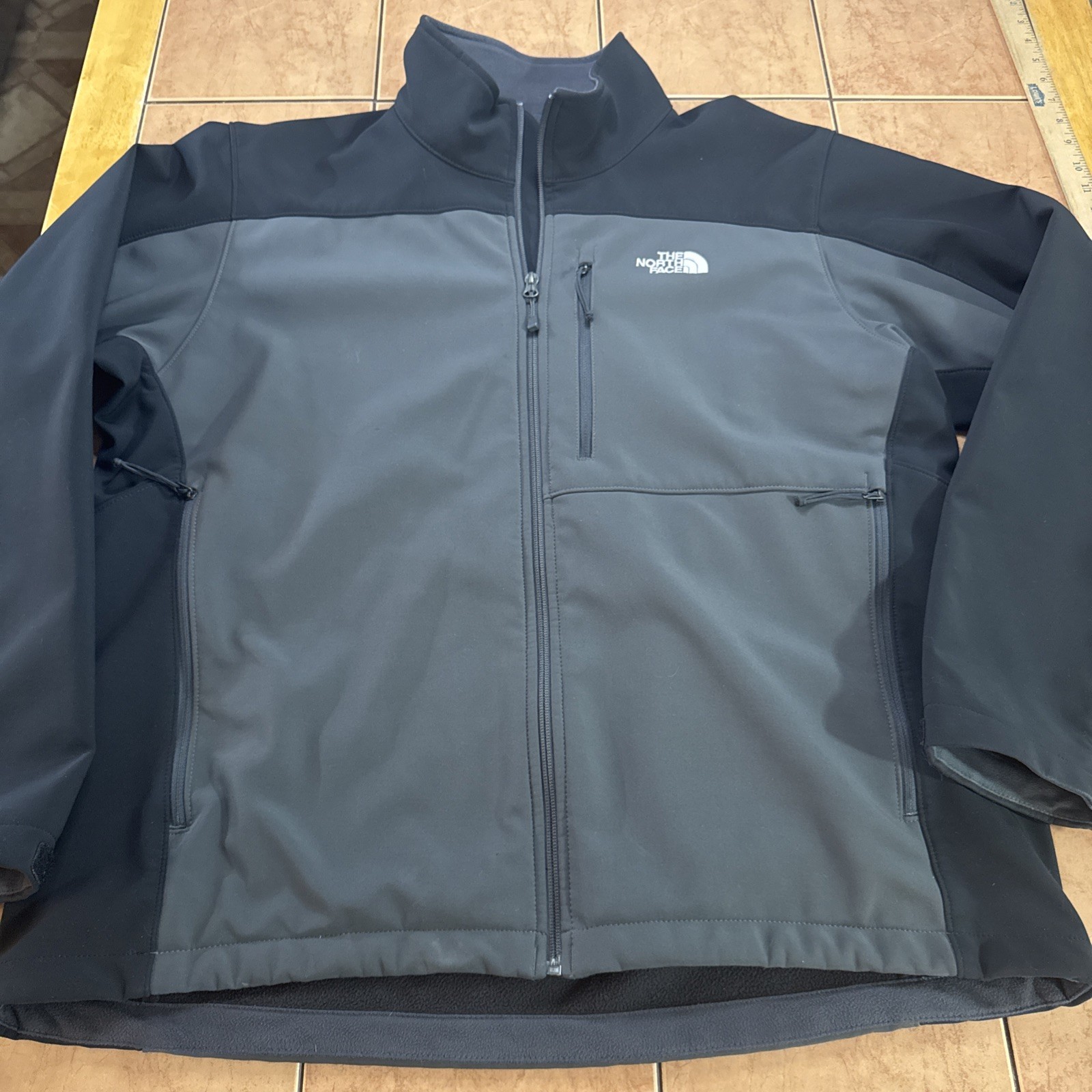The North Face Apex Bionic Softshell Jacket Gray Black Full Zip Sz XL AMVY T183