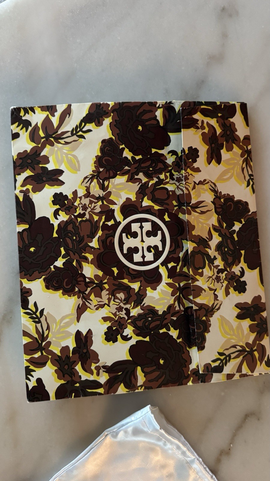 NEW Tory Burch Kira Chevron Shoulder Bag Ivory – Luxury Gift Wrapped with Origin