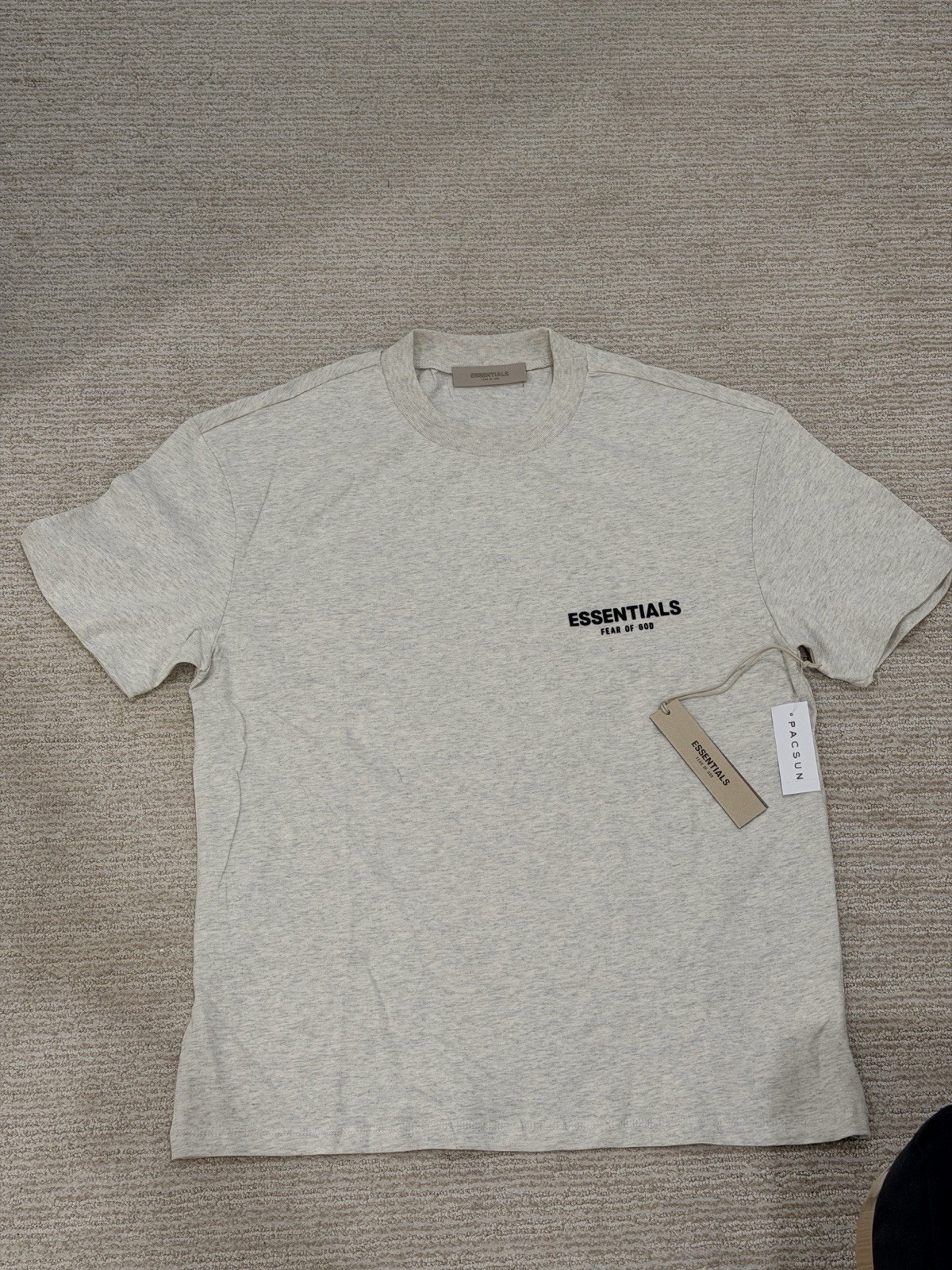 ESSENTIALS Fear of God Men’s Gray Logo Crew Neck Short Sleeve T-Shirt Size M