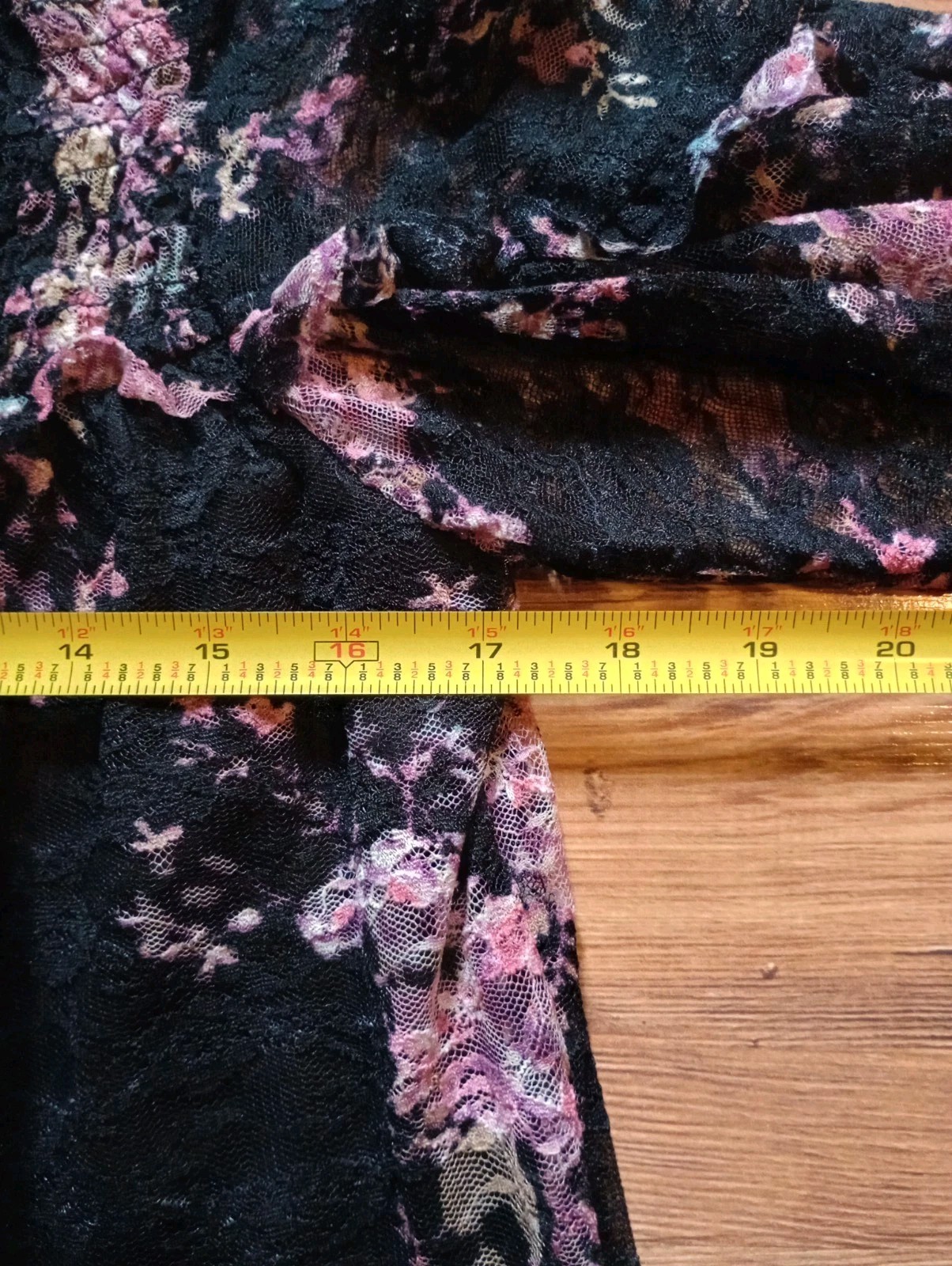 Time and Tru Peasant Black floral lace women’s size S smocked yoke top EUC