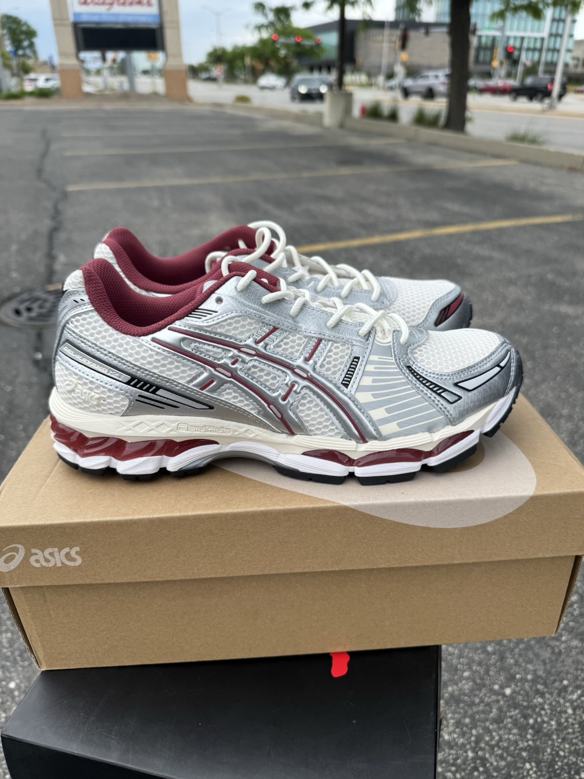 DS Size 8.5 – ASICS GEL-KAYANO 12.1 ‘Silver Red’