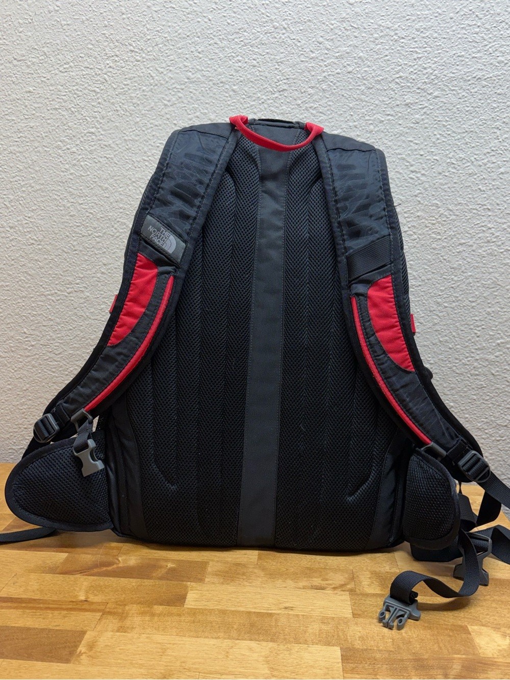 The North Face Recon Backpack Black White Red Laptop School Travel Hiking Bag