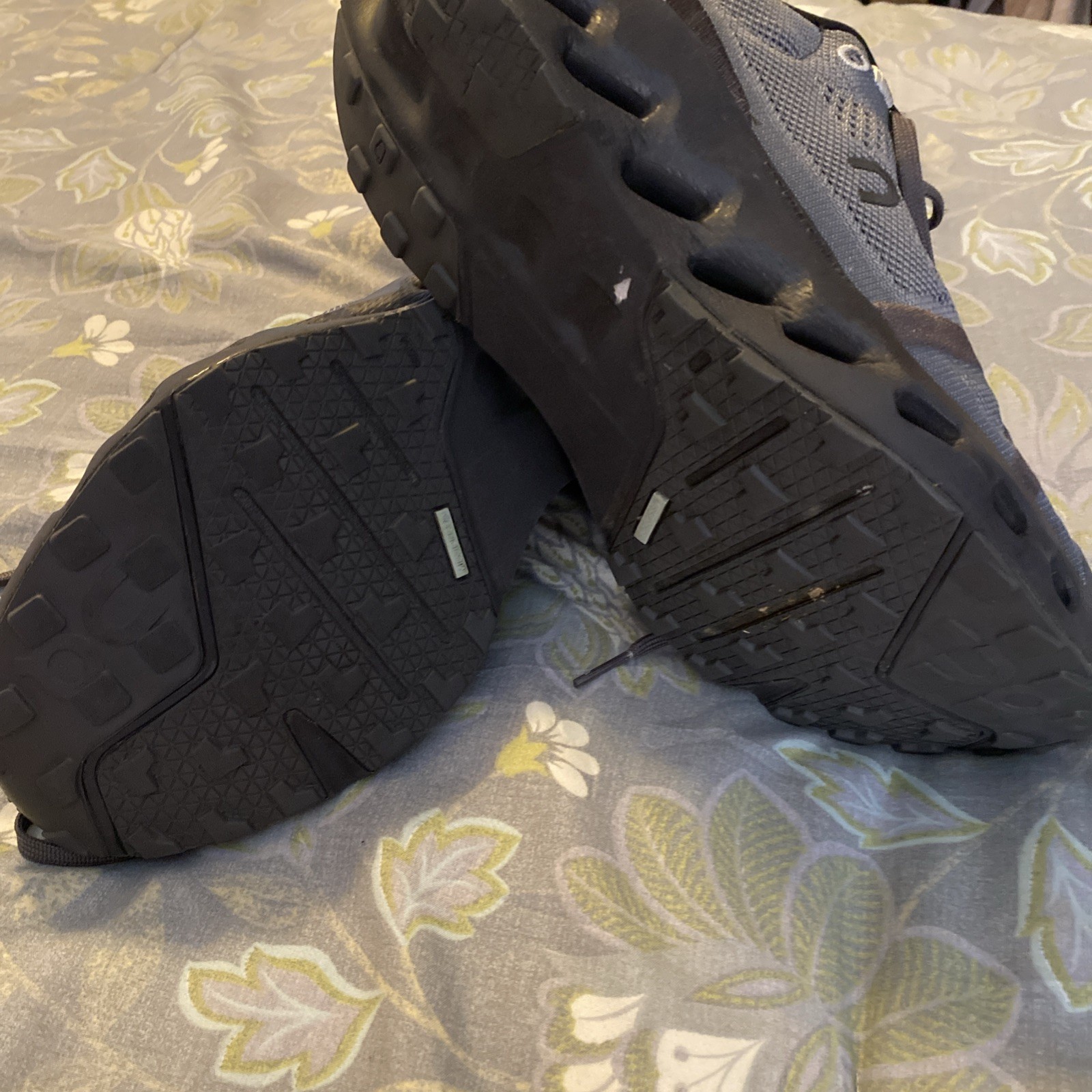 On Cloudsurfer Trail Running Shoes In Eclipse/Black (3WE10100264) – W. Size 9