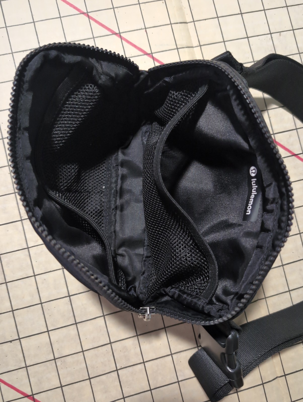 Lululemon Everywhere Belt Bag 1L Black Adjustable Pack Crossbody Nylon Fanny Pak