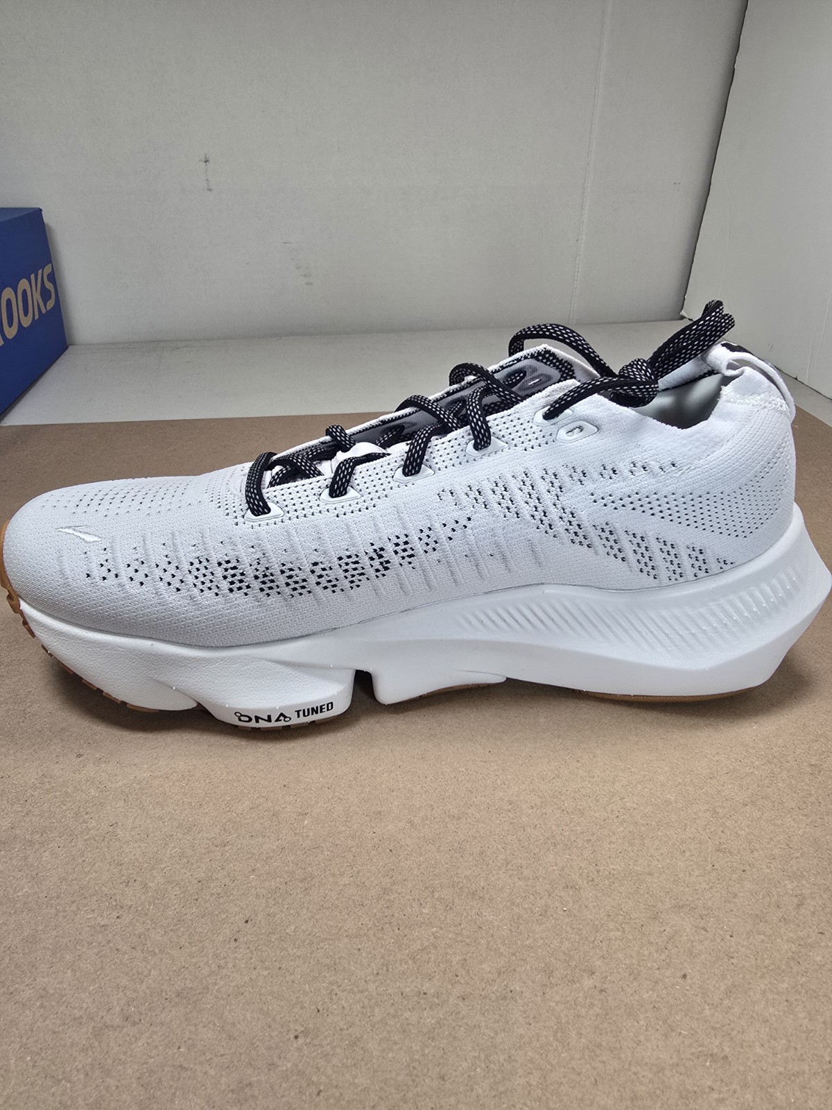 Size 12 Brooks Glycerin Flex Men’s Running Shoe White/Black/Gum NIB Run & Walk