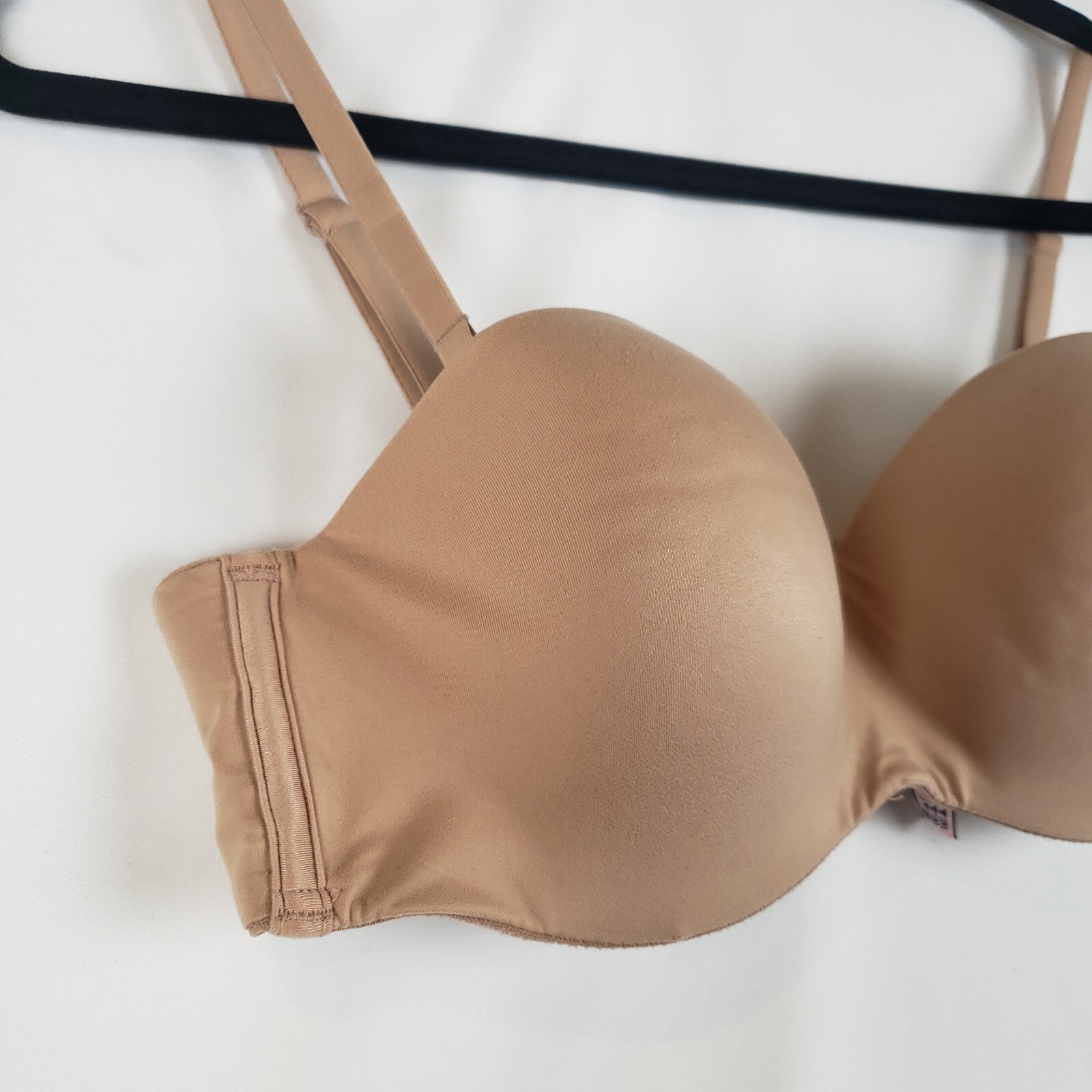 Victorias Secret Body Bra Lined Strapless 34C Beige Multiway Straps Included