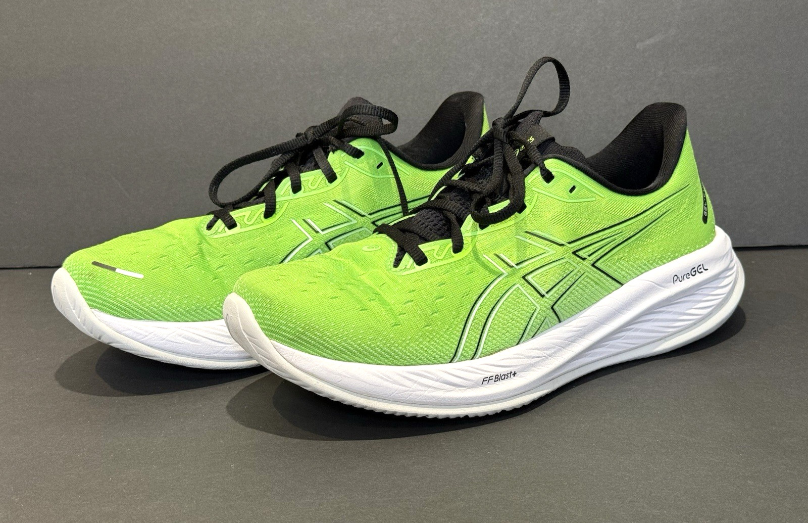ASICS Mens Size 10.5 Running Shoes Gel-Cumulus 26 Green