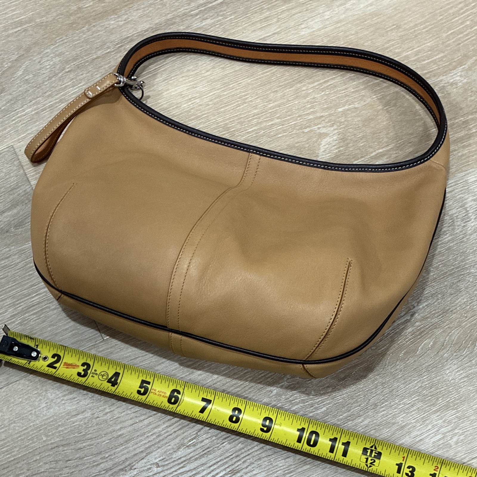 Vintage Coach 9293 Ergo One Shoulder Bag Women Tan Calf Skin Leather