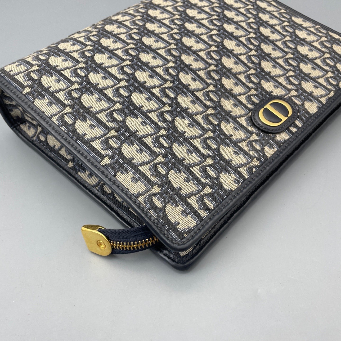 Dior Pre-Owned Authentic Luxury Handbag Monogram 26*20*6cm