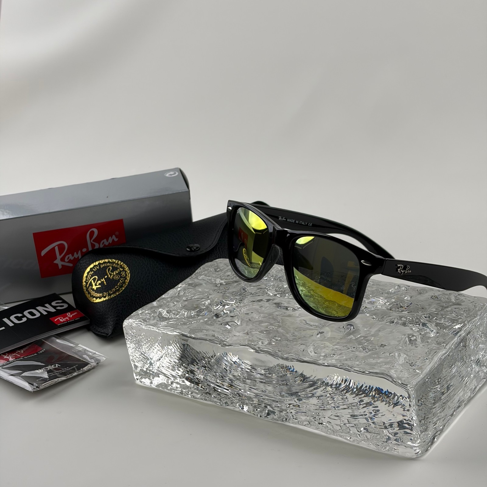 New In Box – Ray-Ban Polarized RB2140 Black Green Sunglasses Full Set