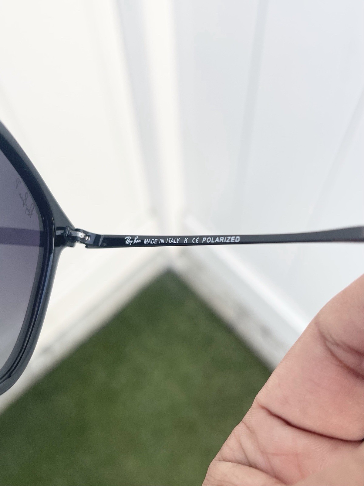 NEW Authentic Ray Ban Erika Polarized RB4171 4171 Black Gradient Size 54/18