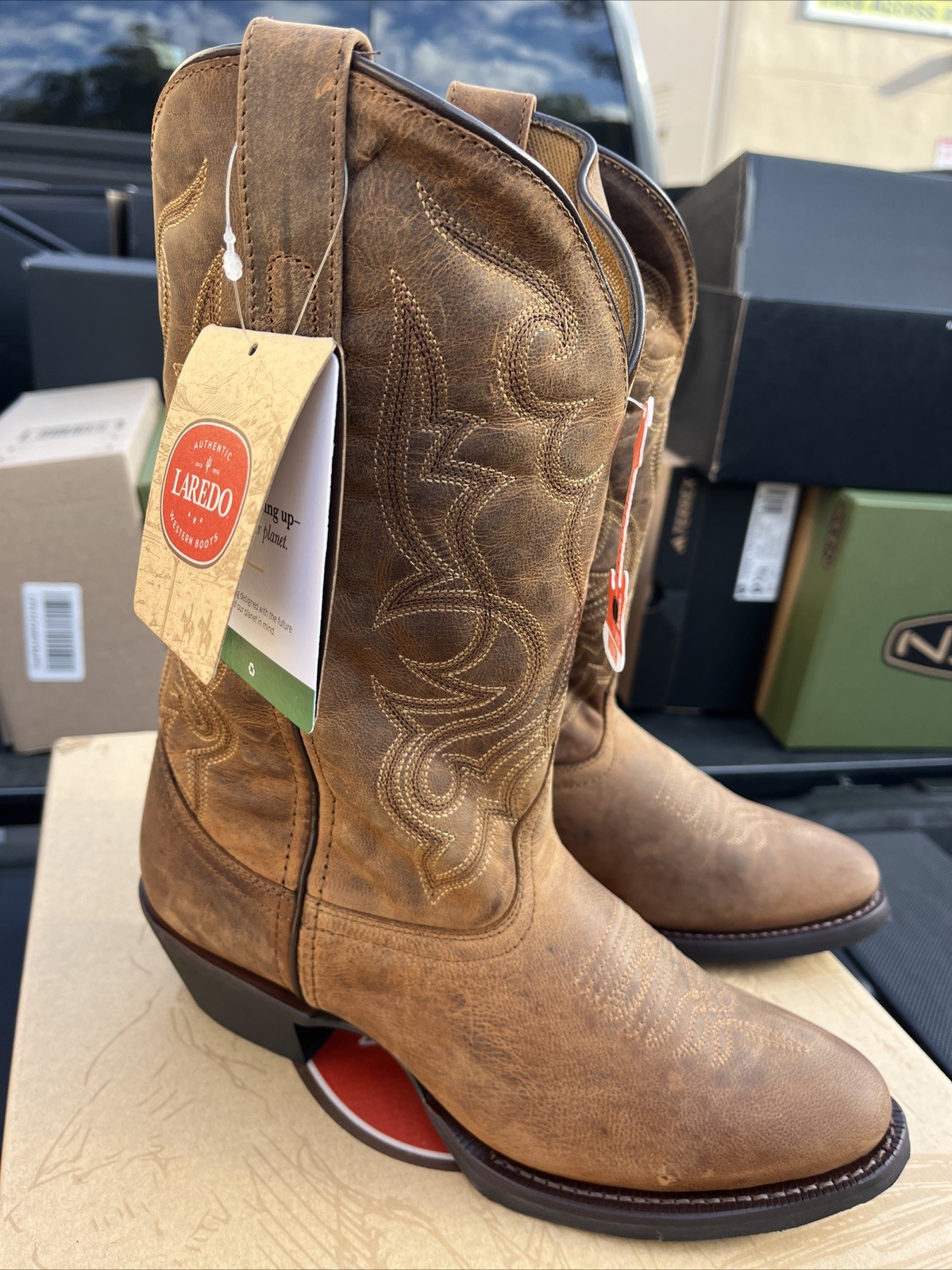 Laredo Cowboy Boots Brown Leather Distressed Western 51112 Women’s Size 8 W NEW