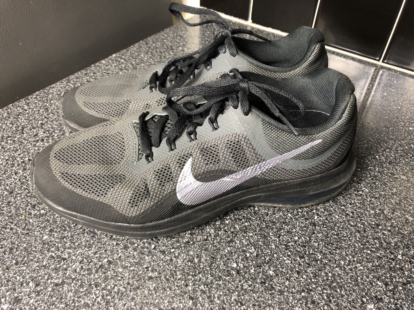 Nike Air Max Dynasty 2 – 852430-003 Anthracite/Mtlc Cool Grey Mens Size 7.5)