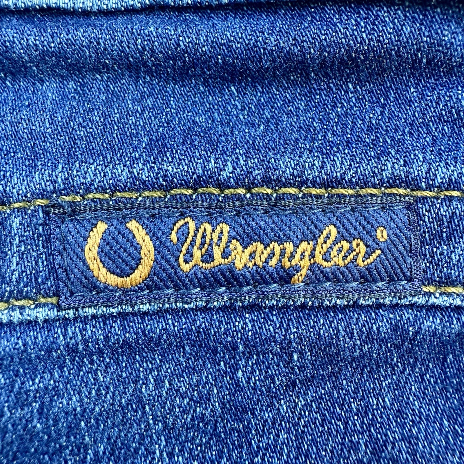 Wrangler Willow Ultimate Riding Jean 9 x 32 Blue Bootcut Stretch Denim Dark Wash