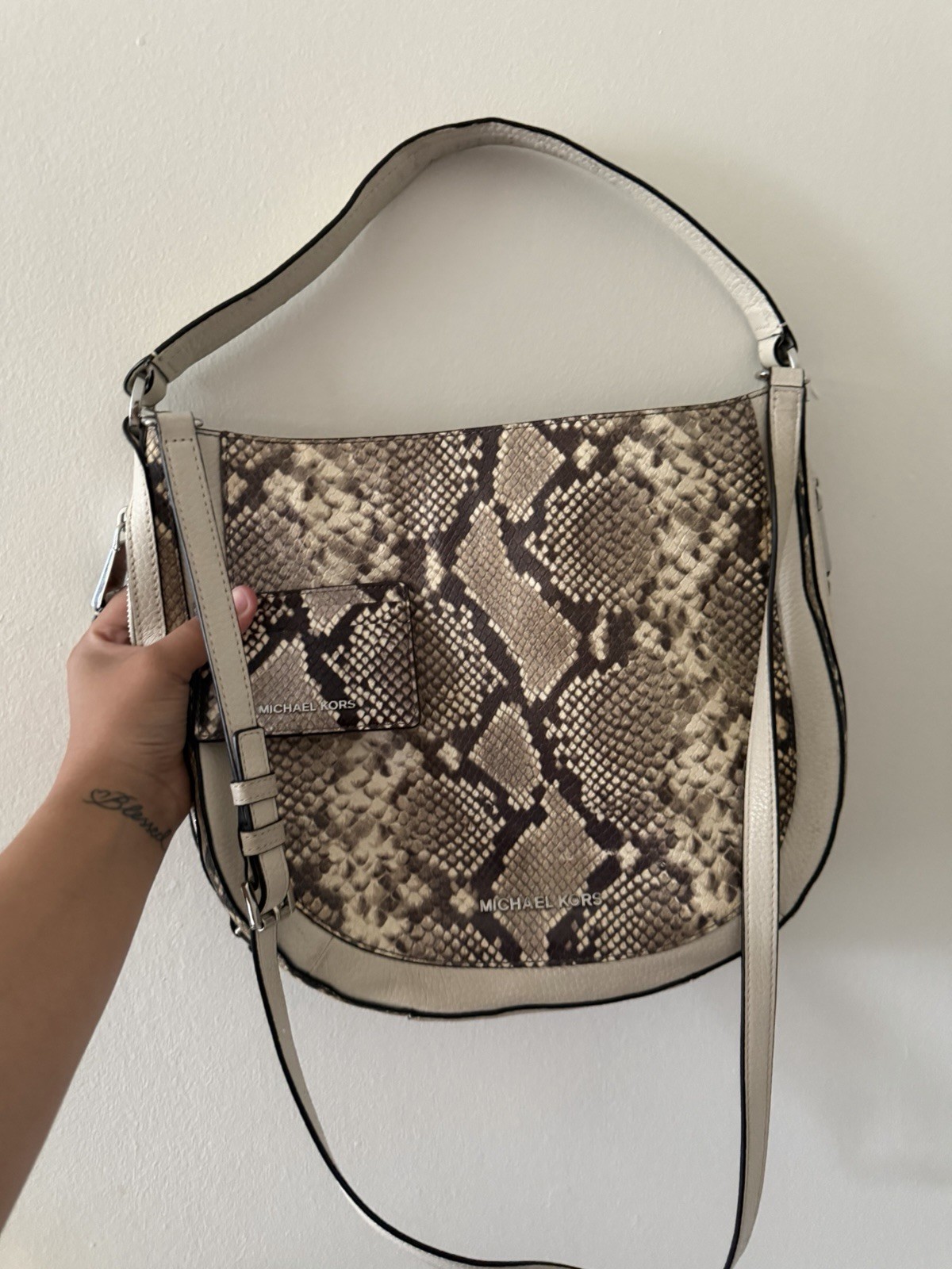 Vintage Michael Kors Beige/Brown Snake Print Medium Hobo Bag Zip