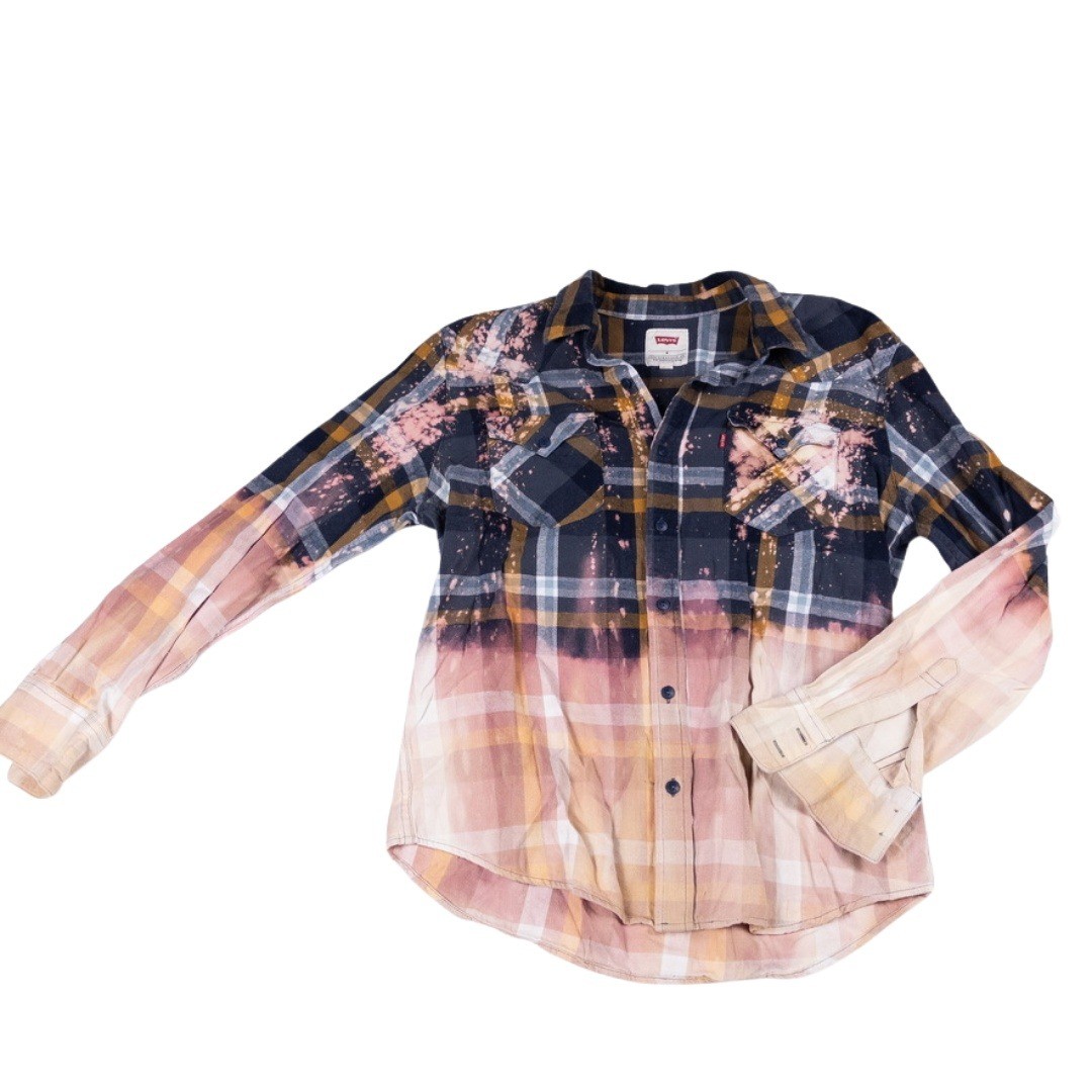 Levi’s Flannel Shirt Womens Medium Pink Blue Bleach Dyed Acid Wash Plaid Grunge